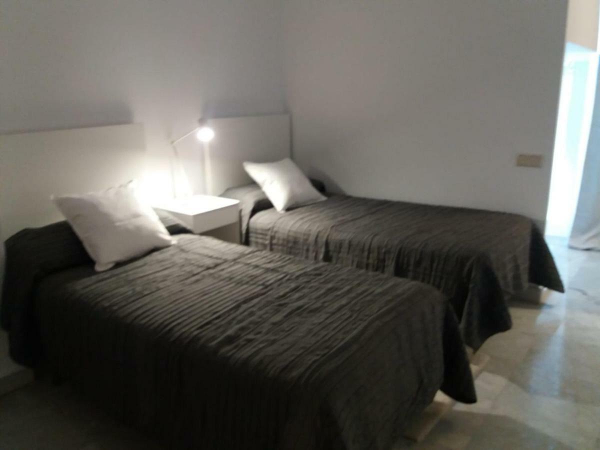 Marbella House Apartamento Duplex Exterior photo